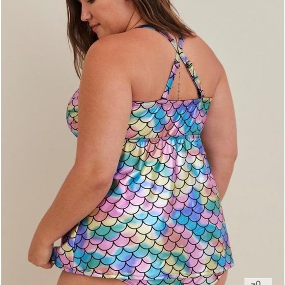 New! Torrid sz 3 Rainbow Mermaid Tankini Swim Bathing Suit Top 3X - Picture 3 of 4